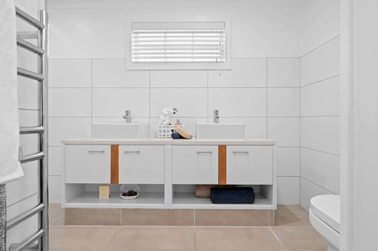 6 Johnson Street Dinsdale_25