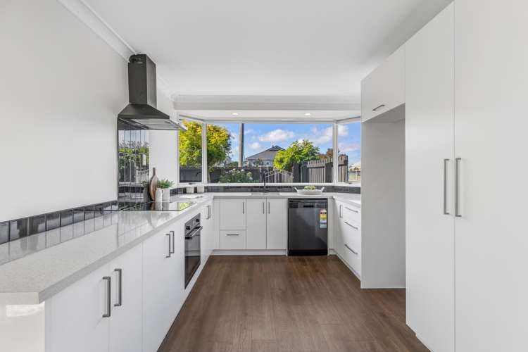 1/145 Simeon Street_2