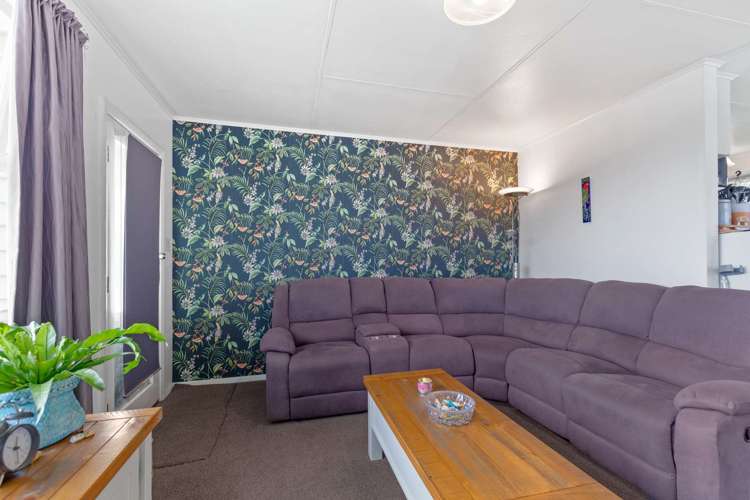 53 Victoria Street Patea_5