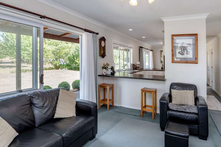 692 State Highway 2 Opaki_7