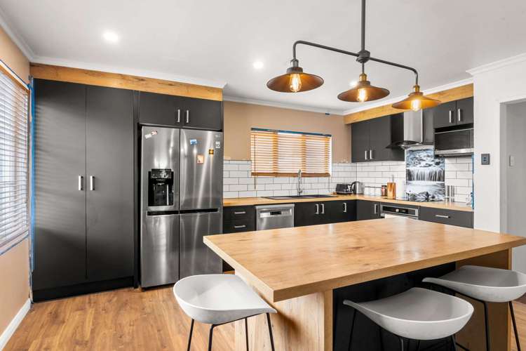 208 Ngamotu Road Spotswood_2