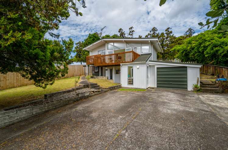 17 Freyberg Place Howick_21