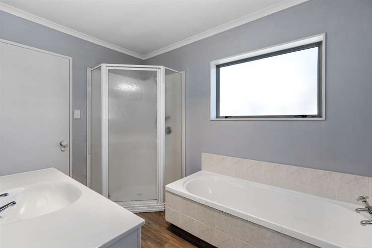 17 Kalmia Dell Mount Maunganui_12