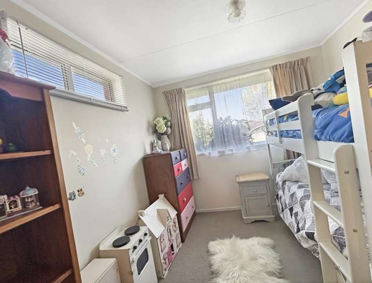 67 Sherwill Street East 10643_8