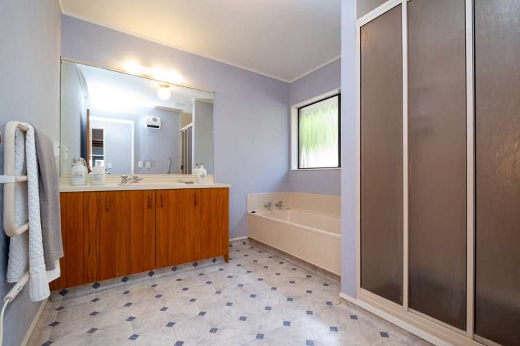 517 Nottingley Road Frimley_18