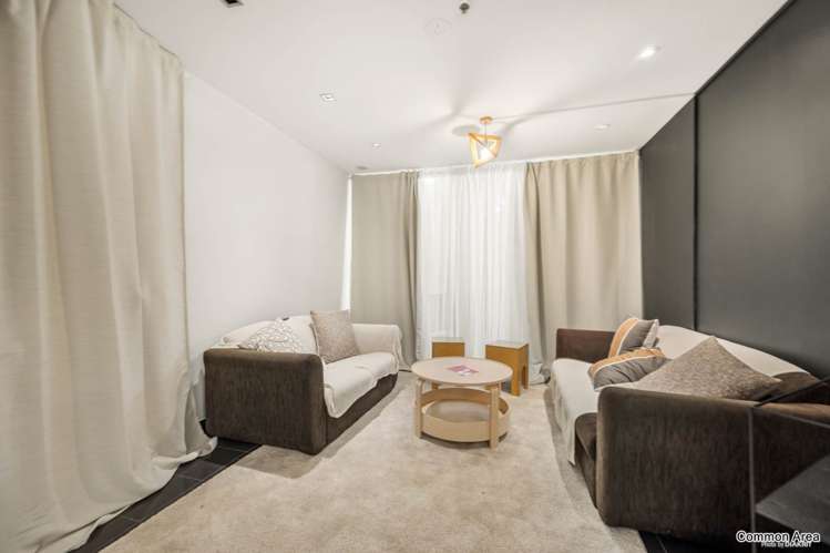 8A/30 Symonds Street City Centre_6
