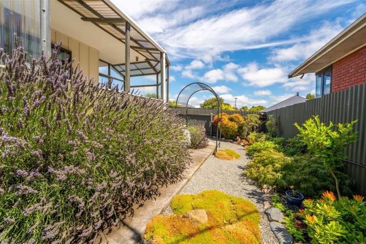 2/13 Andrew Street Marchwiel_18