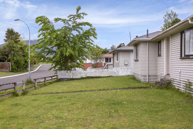 9 Hirangi Road Turangi_14