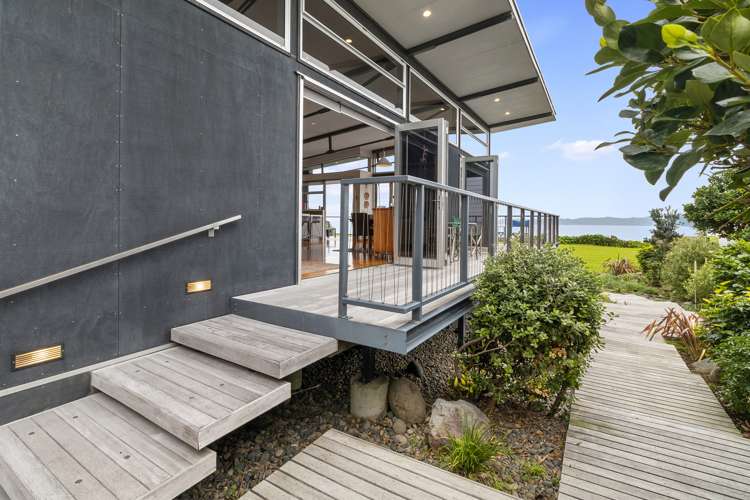 19 Seaview Avenue Te Puru_9