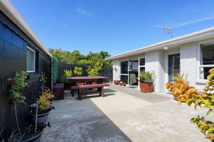 2/46 Arthur Street Gladstone_14