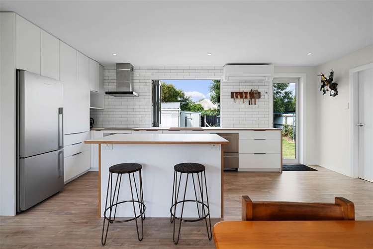 56 Glenfield Crescent Mairehau_3