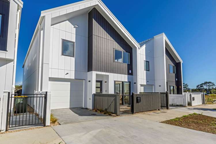 7 Green Bamboo Road Hobsonville_25