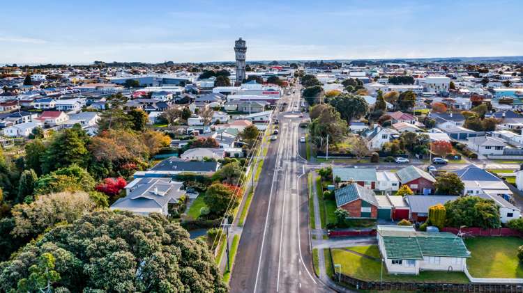 16 High Street Hawera_19