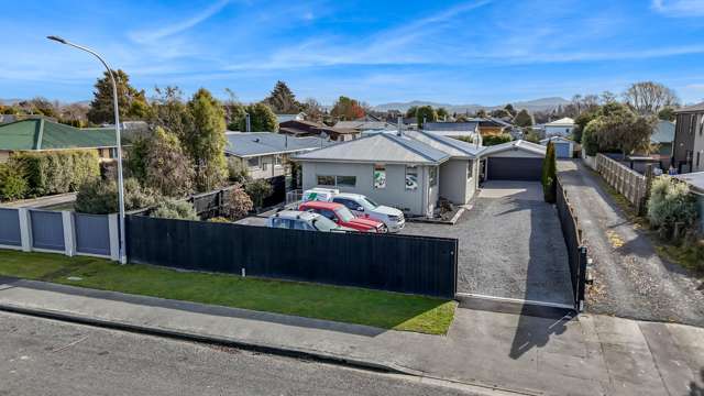 Short call Deadline Sale! - Prime location