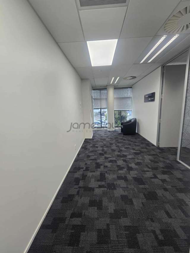 First Floor/42 Tawa Drive Albany_1