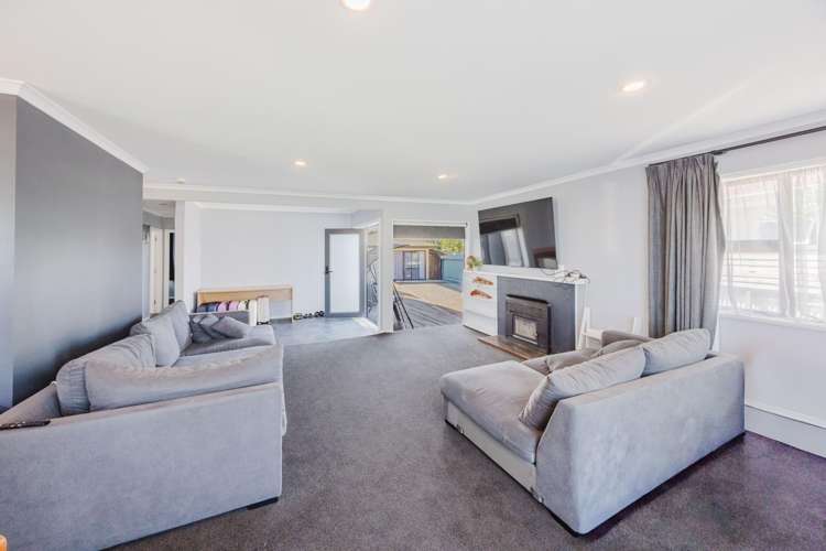 13 Harold Holt Avenue Onekawa_1