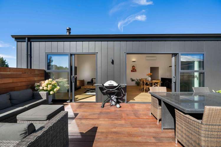 6 Moonstone Street Albert Town_17