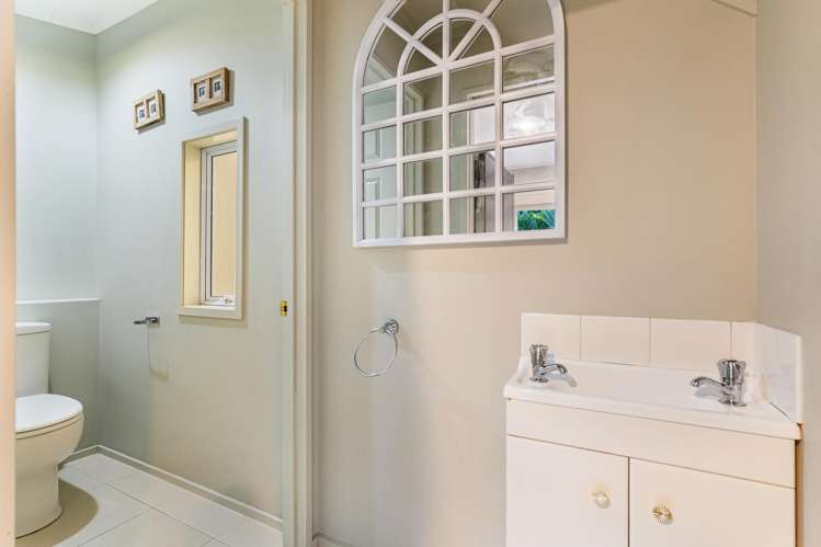 21 Donald Street Stanmore Bay_15