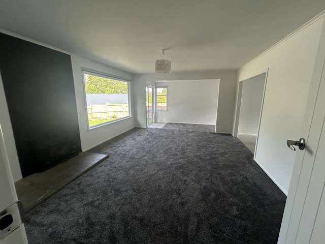 9 York Road Titirangi_1