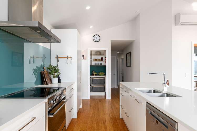 16 Doris Faigan Lane Charteris Bay_11