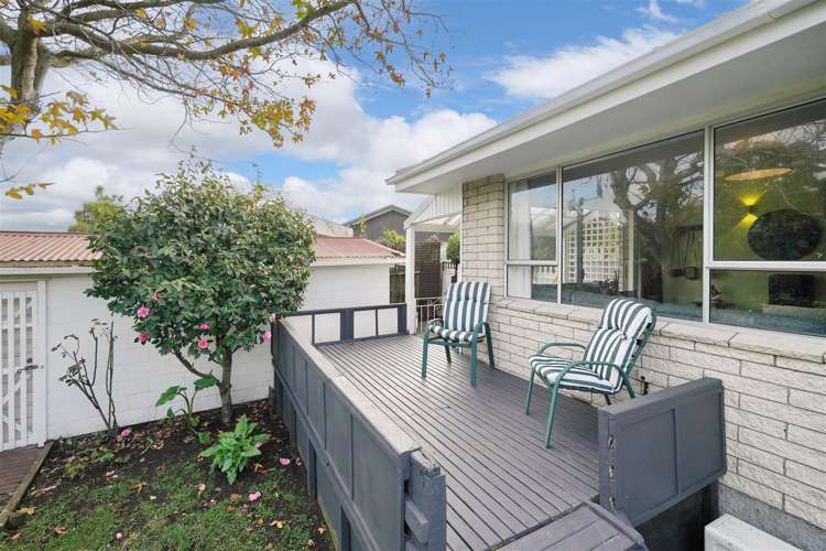 2/7 Wanstead Place Woolston_11