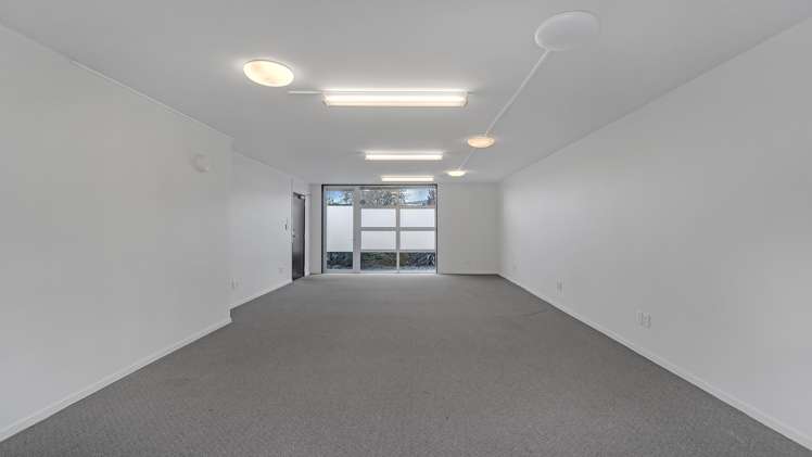 8/27 Waterman Place Ferrymead_11