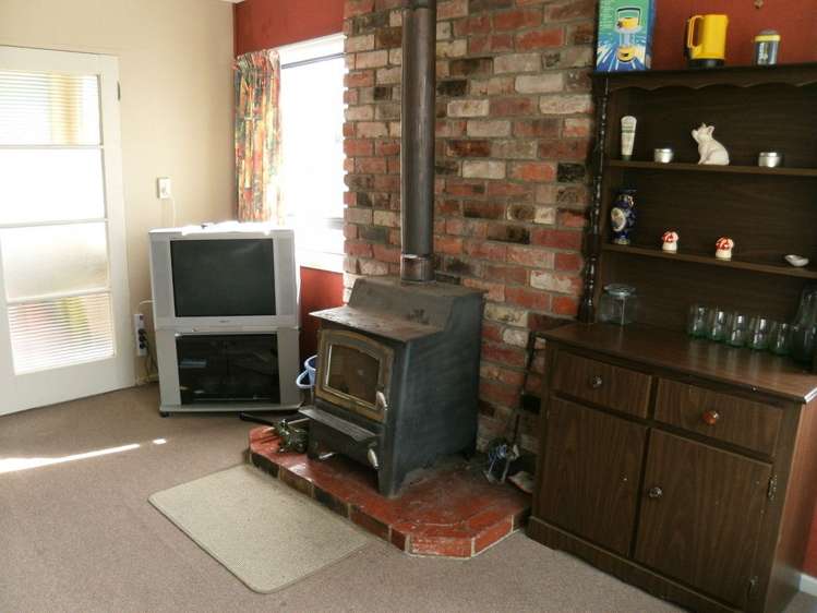 7 Kowhai Street Kaka Point_3