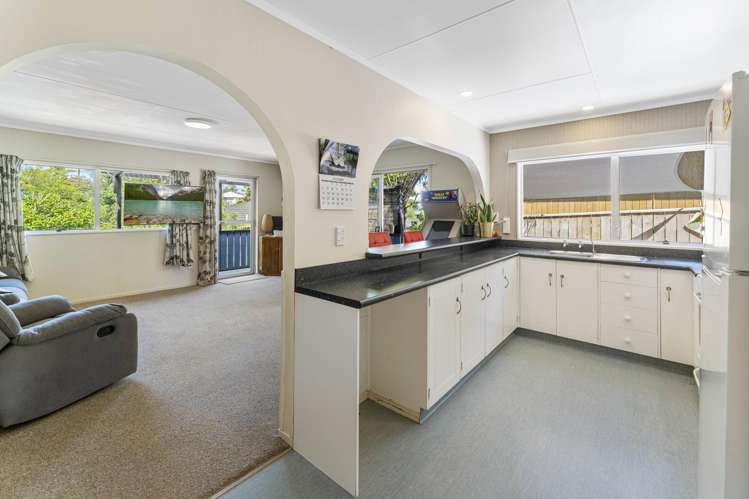 2/41 Douglas Road Wakatu_6