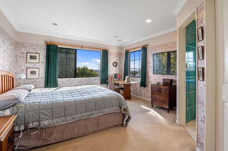 99 Basley Road Owhata_18