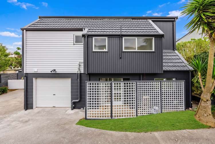 1/8 Matiere Road Onehunga_20