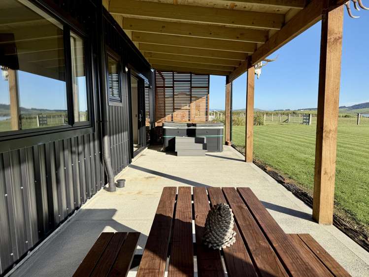 9 Surrey Street Orepuki_10