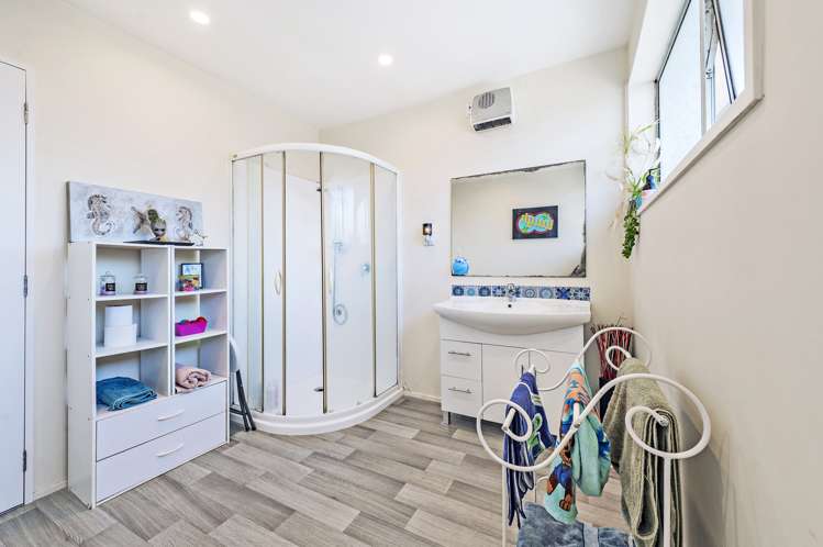 11 Bayswater Crescent Bromley_12