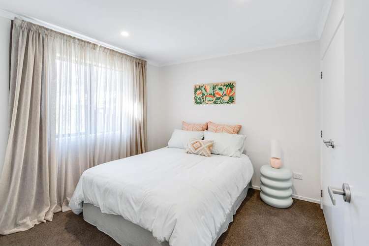 1/6 Walsh Street Forest Lake_11