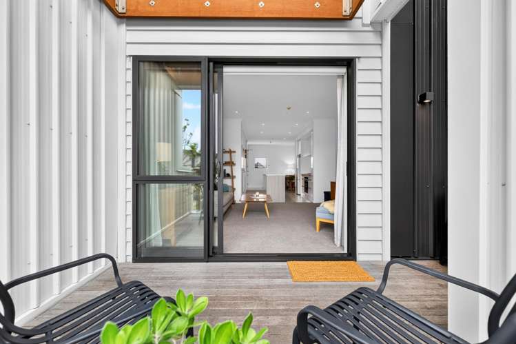 2 Torea Tai Road Hobsonville_14