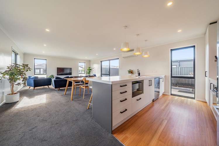 21 Te Kaeaea Crescent Wallaceville_8