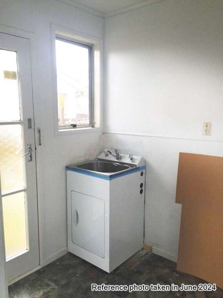 402 Roscommon Road Clendon Park_7