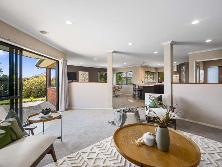 15 Frame Place 1128_1