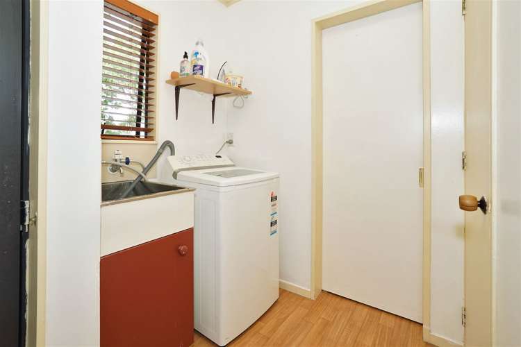 37a Splitt Avenue Glenview_10