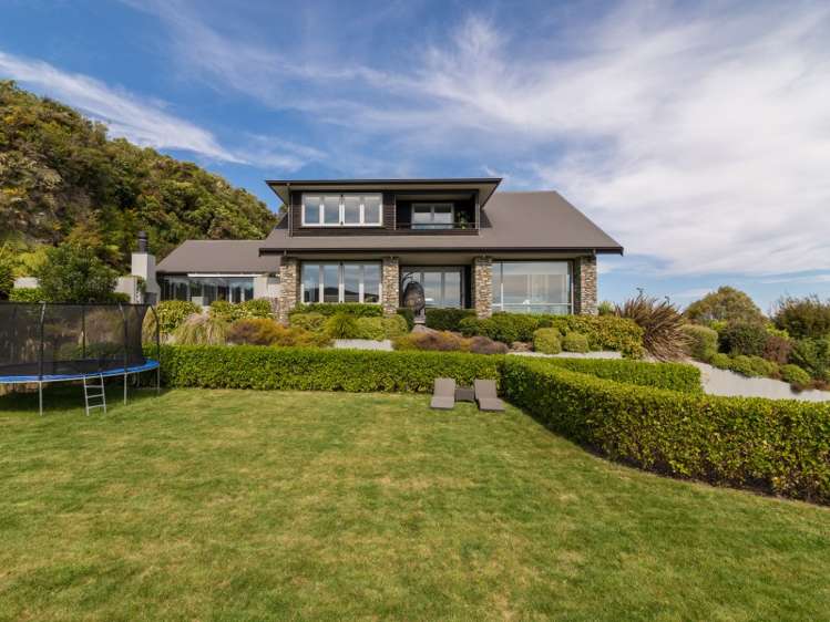 25 Whakamoenga Point Acacia Bay_7