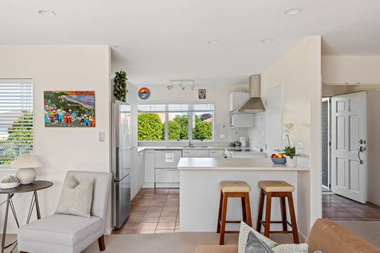 94 Lakeside Drive Orewa_6