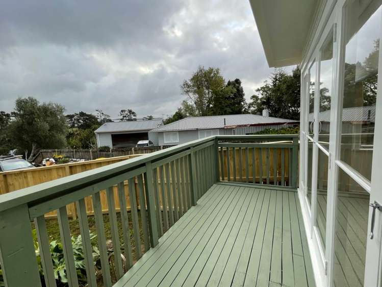 53 Amberley Avenue Te Atatu South_14