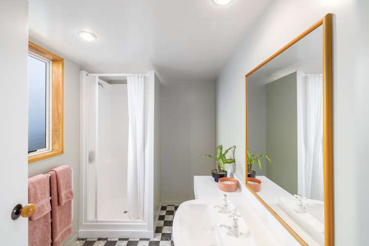 1b Phoenix Lane Northcote_15