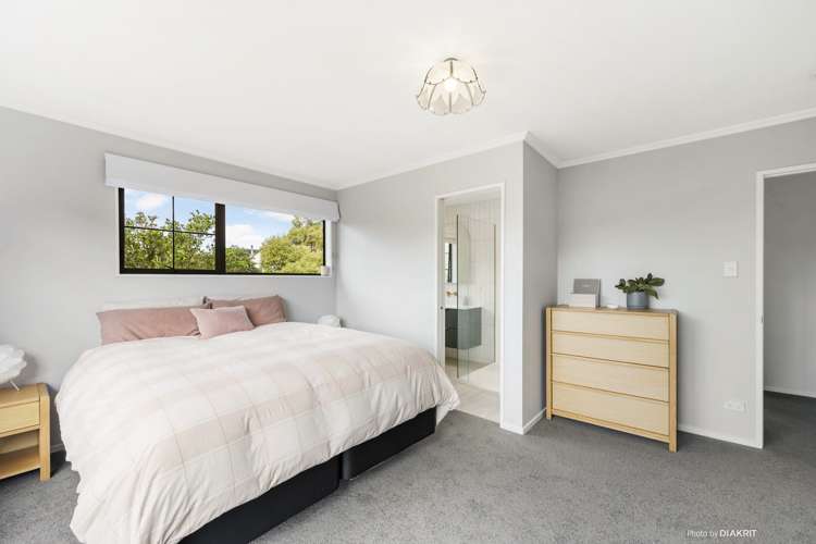 17 Paddington Grove Karori_5