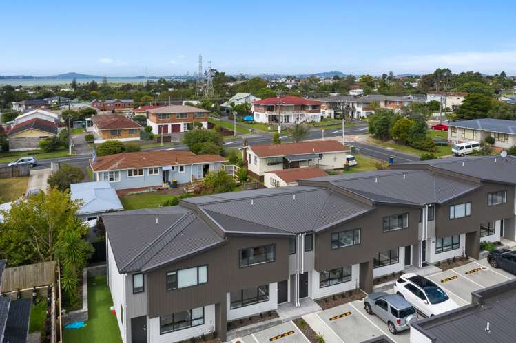 90d Sylvan Crescent Te Atatu South_17