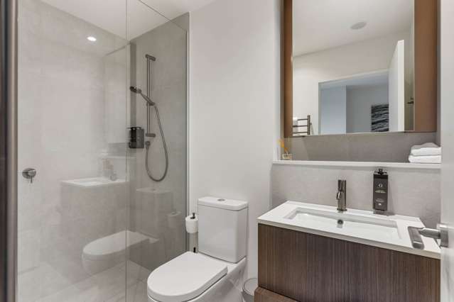 1306/10 Commerce Street City Centre_3