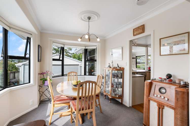 53 Beach Road Mellons Bay_9