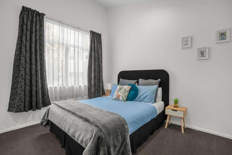 10/24 Hanson Street Mount Cook_13