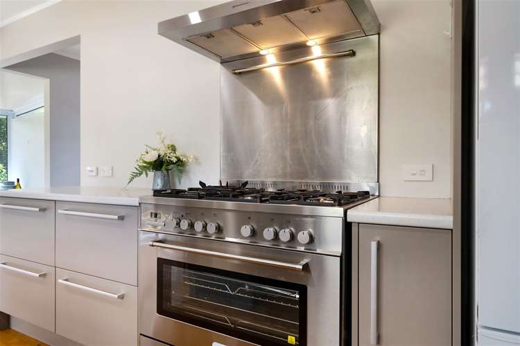 26 Bodi Place Te Atatu South_9