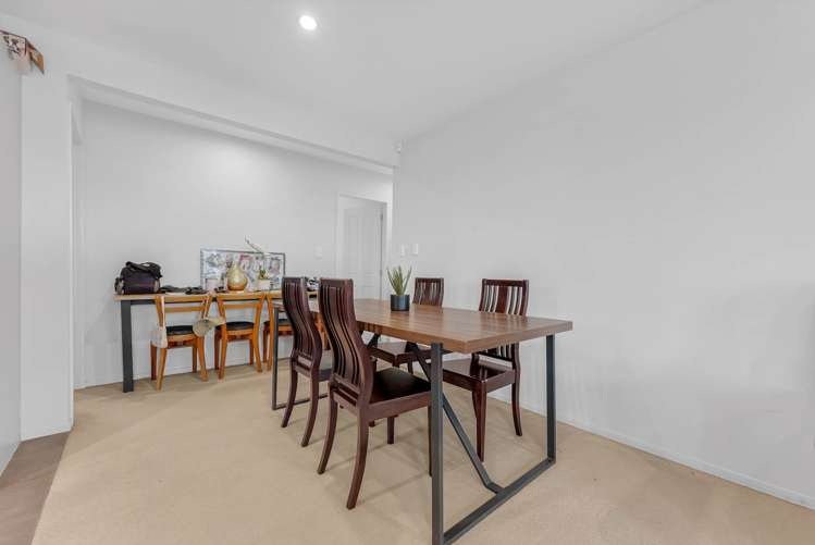 24 McKittrick Avenue Flat Bush_3