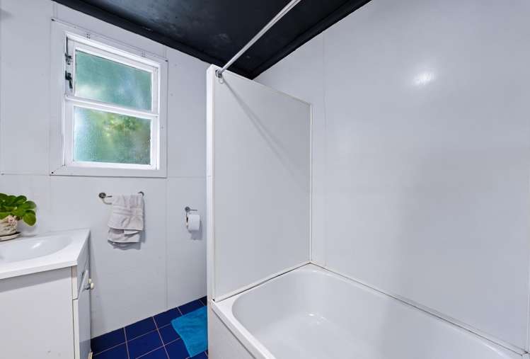 21 Landscape Road Papatoetoe_8